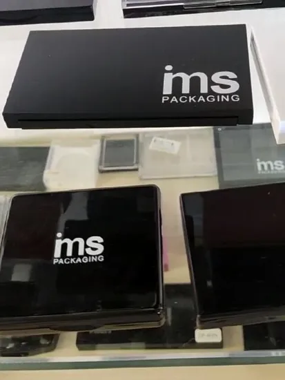 Square Plastic Eyeshadow Compact Container with Mirror